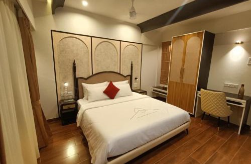 Baner Apartment | Luxe Pvt Villament-3BHK-2 min Balewdi High Street