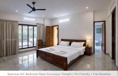 Chavakkad Villa | Luxury Garden full AC Villa plus breakfast