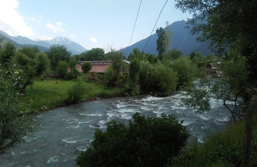 Laripora House | Magic Himalayan Cottage