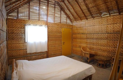 Devanahalli Bed & Breakfast | Maharsh Bamboo Stays near Devanahalli Deluxe Room