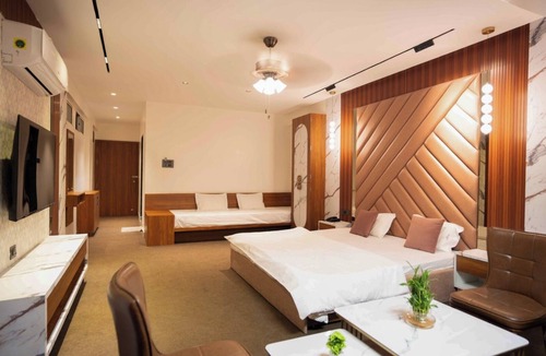 Pune Hotel | Majestic Inn