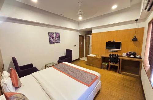 Kozhikode Hotel | Medora Hotel by Rak Rooms