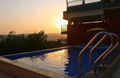 Medha Hotel | Melody 24 East Resort