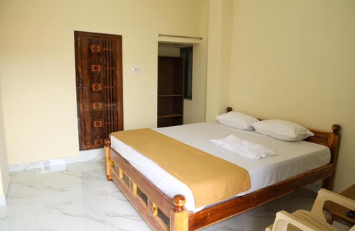 Tiruvannamalai Bed & Breakfast | Mohnish Sai Home Stay & 7 Rooms - Central Location, Budget price