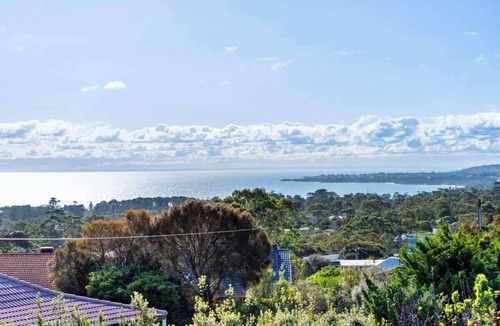 Mount Martha House | Mount Martha Beach House | Bay Views & Games Room