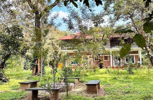 Madapura House | Nephila Farm | CA2 | Quiet | Remote | Nature Haven