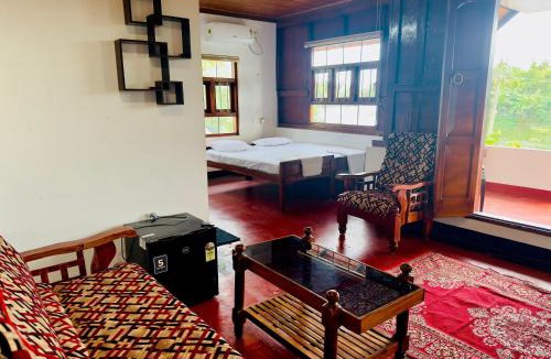Nedumudy House | Nerayath Nest Homestay