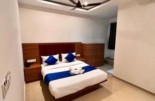 Adyar Hotel | New Mangalore Inn