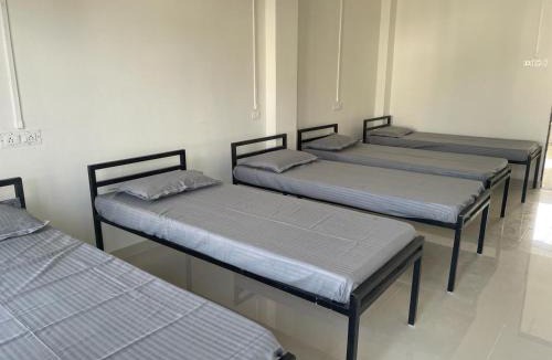 Surat Hostel | New Nova Atlanta Shopping Mall