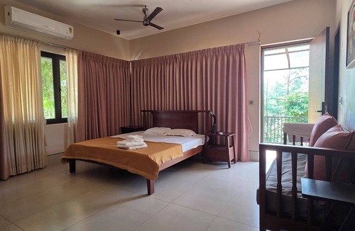 Tenkasi Hotel | Nirmala's Farm House