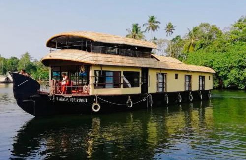 Alappuzha Boat Rental | Northstar 2 Bedroom Ac Private Houseboat With All Meals