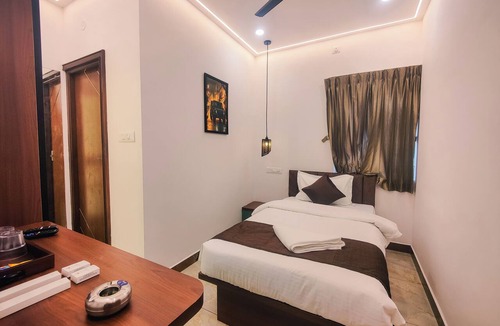 Hosur Hotel | Nova Grande'