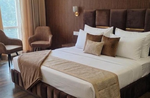 Lansdowne Apartment | Orchards Suites Lansdowne