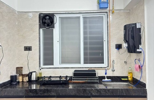 Pimpri - Chinchwad Apartment | Osprey House: Modern AC 1BHK Stay by Bleisure