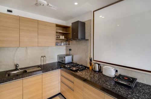 Kurla Apartment | OV Premium Apartments near BKC by Square One Stays
