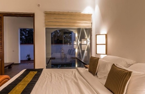 Poovar Hotel | Over The Hill
