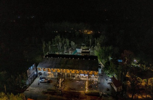 Kohka House | Palette Orient Greenz Pench by CheckIn