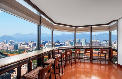 Wangfujing Shopping Area Hotel | Peace Hotel Beijing