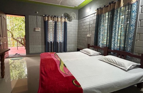 Thekkady Hotel | Periyar Green Bed & Breakfast