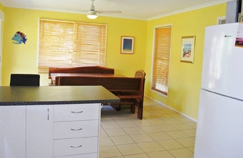 Tin Can Bay House | Picket Corner
