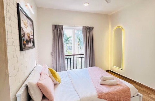 Arpora House | Pool view fully furnished apartment in the heart of North Goa