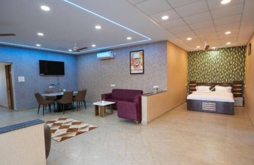 Shirdi Villa | Premium Stay Experience in a Prime Location Peacefull &Stylish Property.