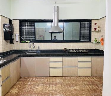 Daulatabad Villa | Private & Elegant 3BHK villa, Hillside Hideaway, 10 mins from MH Bus Stand