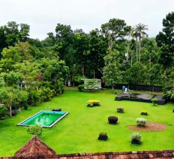 Alwaye Resort | Private Pool Lakeside Resort Kochi