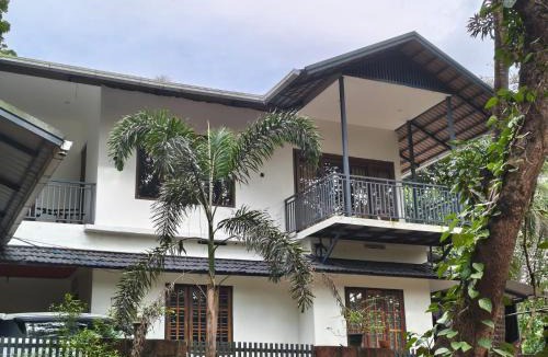Hosdurg Apartment | Puzhayoram Reverside Resort Near Ranipuram