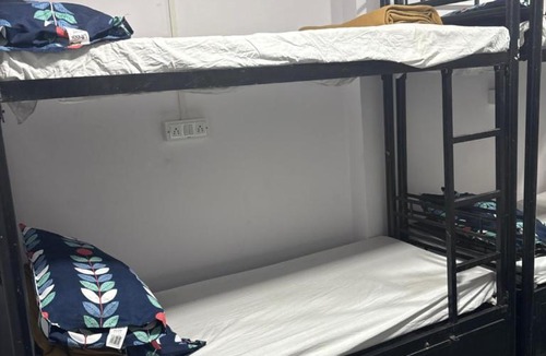 Malad West Hostel | Quick stay hostel