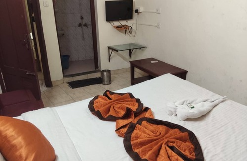 Thiruvananthapuram Cabin | R K Residency Formerly Gamas INN
