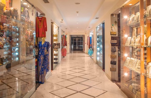 Taj Ganj Hotel | Radisson Hotel Agra