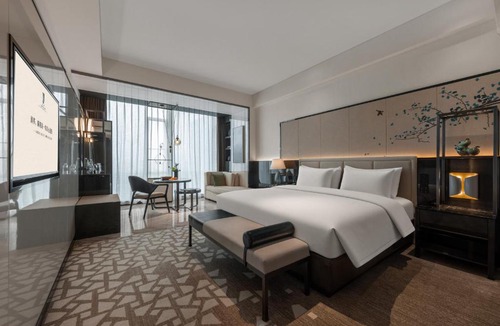 Jinniu Hotel | Rainbird Hotel