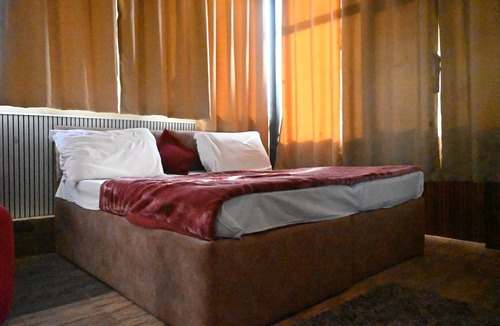 Bullawala Hotel | Rajawat Stay, Dehradun Hotel