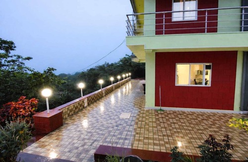 Medha Hotel | Red Soil Strawberry Farm villa