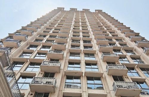 Hiranandani Gardens Apartment | Regent Entire One Bedroom Apartment - Hiranandani Gardens, Mumbai Powai