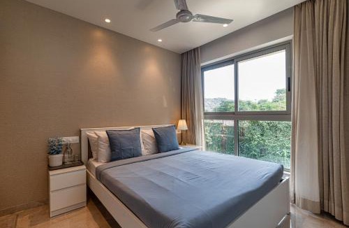 Hiranandani Gardens Apartment | Regent Entire One Bedroom Apartment - Hiranandani Gardens, Mumbai Powai