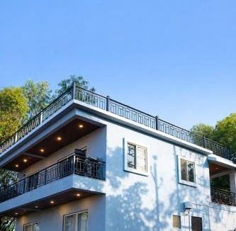 Mahabaleshwar Villa | Royal Hilltop Villa 5BHK with Valley Views Panchgani