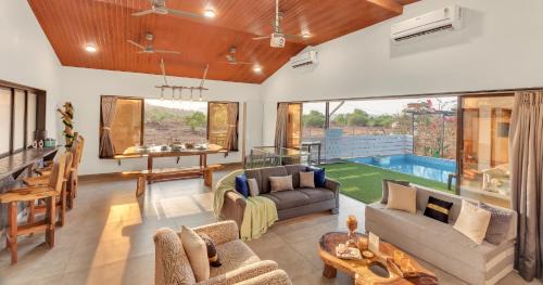 Pali Villa | SaffronStays Ivy Courtyard - 5 bedroom & Veg Only Villa in Khopoli