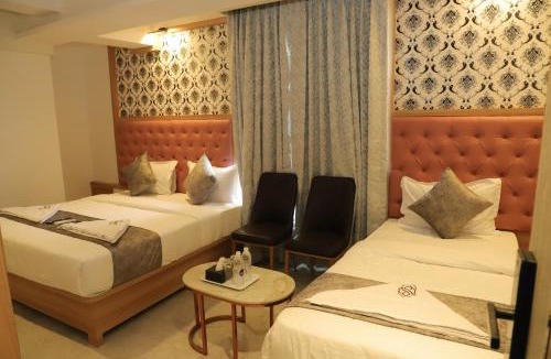 Airoli Hotel | Sapphire Suites