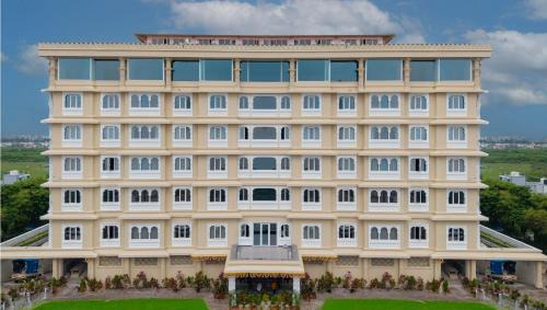 Valsad Hotel | Sarju Palace