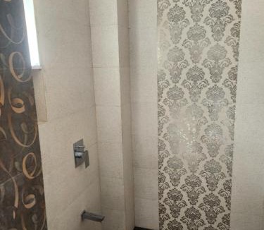 Cuffe Parade House | Sea facing Apartment in Colaba