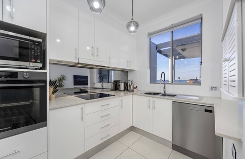 Merewether Apartment | Seascape - Absolute Beachfront - Ocean Views