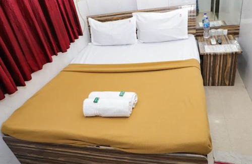 Airoli Hotel | Shree Residency