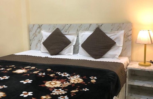 Khattalwada House | Shri Ladli Krishna Kunj Homestay 250 m NEAR Ram Mandir AYODHYA