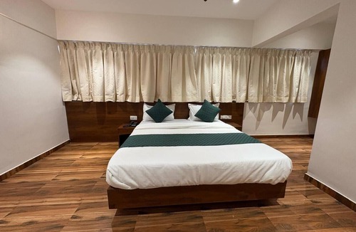Pune Hotel | Sindu Executive Lodging