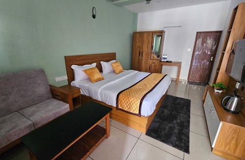Chithirapuram Resort | SKYLOFTE RESORTS MUNNAR