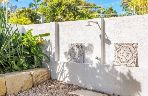 Mooloolaba House | Solara Escape Mooloolaba, Pool + Dog-Friendly Home