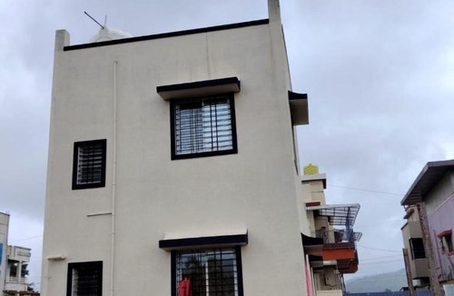 Wadgaon House | Spacious 1 BHK Terrace Sleeps 5 Near Lonavala