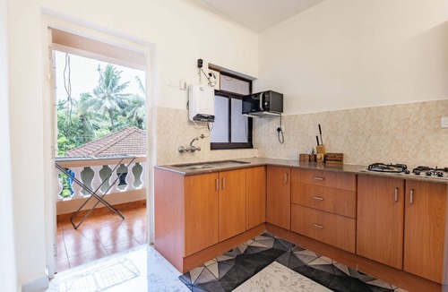 Fatrade Apartment | Spacious 2-Bedroom Apartment In Varca With 3 AC's Walkable To Zalor Beach